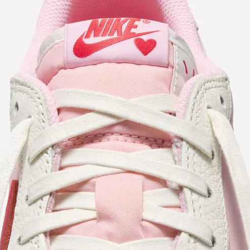Air Jordan Retro 1 Low x Travis Scott Retro Tropical Pink