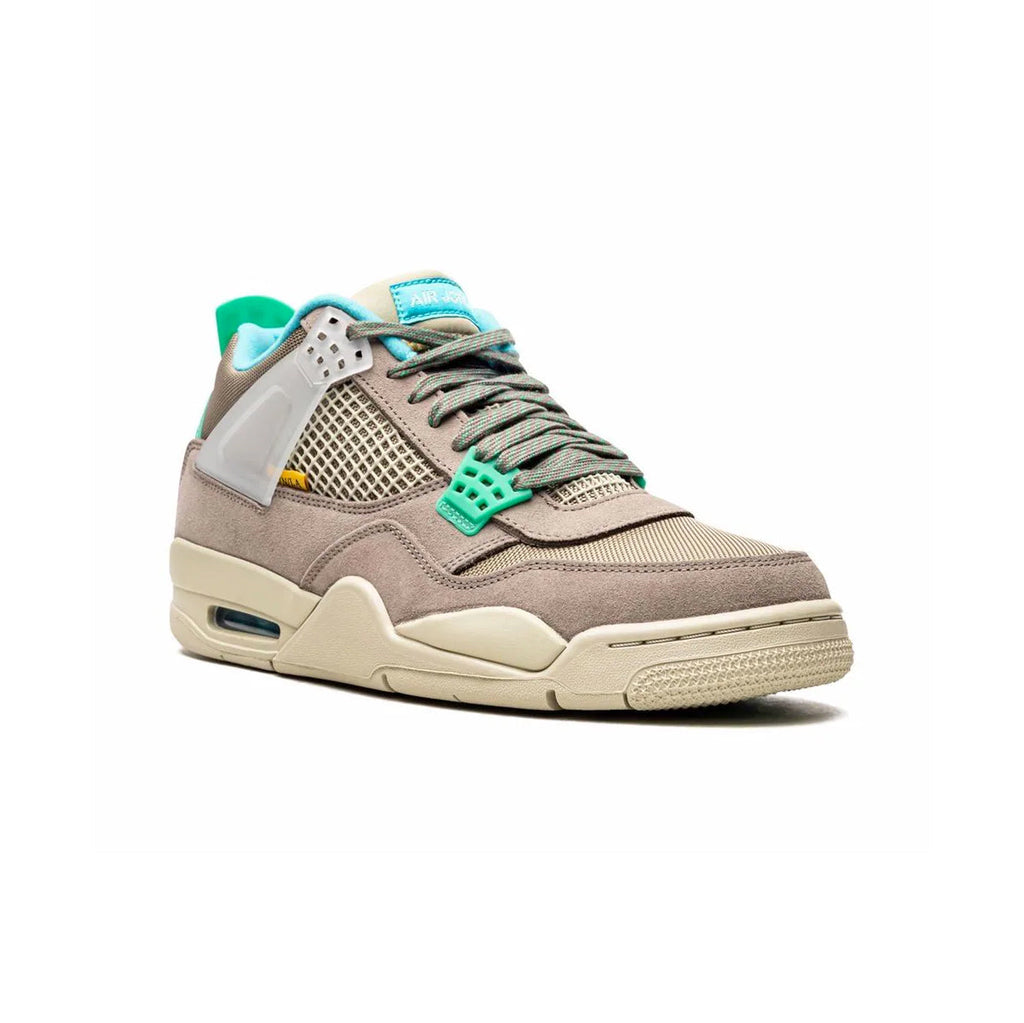 Air Jordan 4 Retro SP Union Taupe Haze