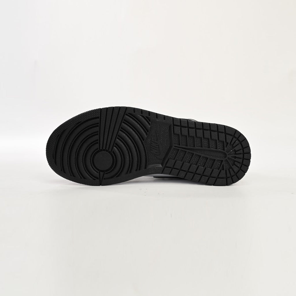 Air Jordan 1 Retro High OG Black White